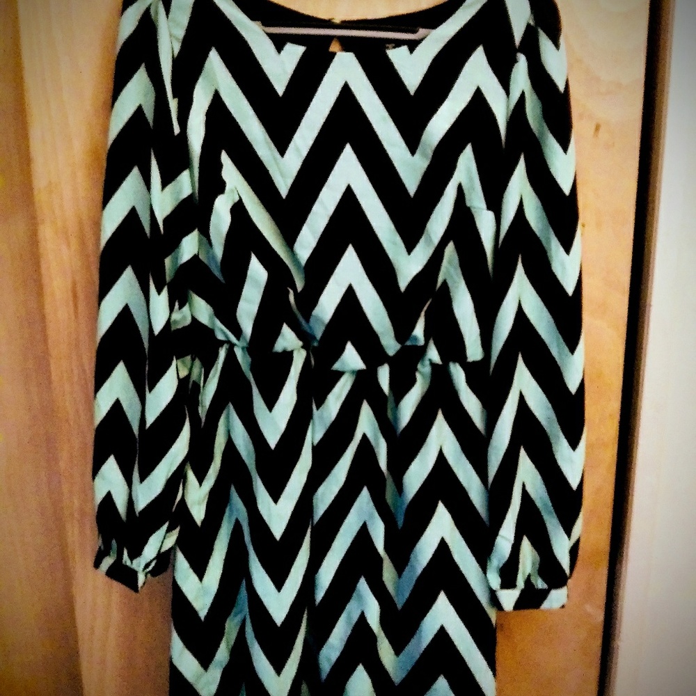 Teal and Black Dress 👗